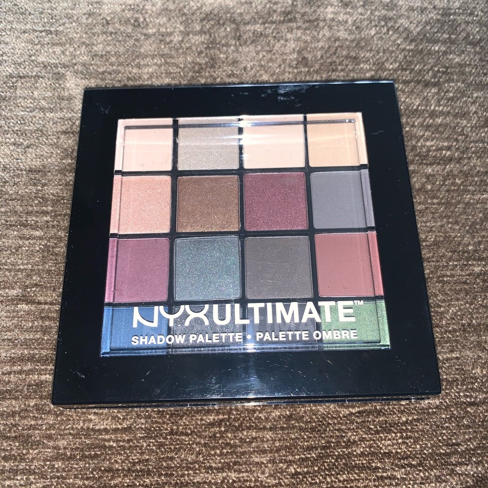 NYX eyeshadow palette